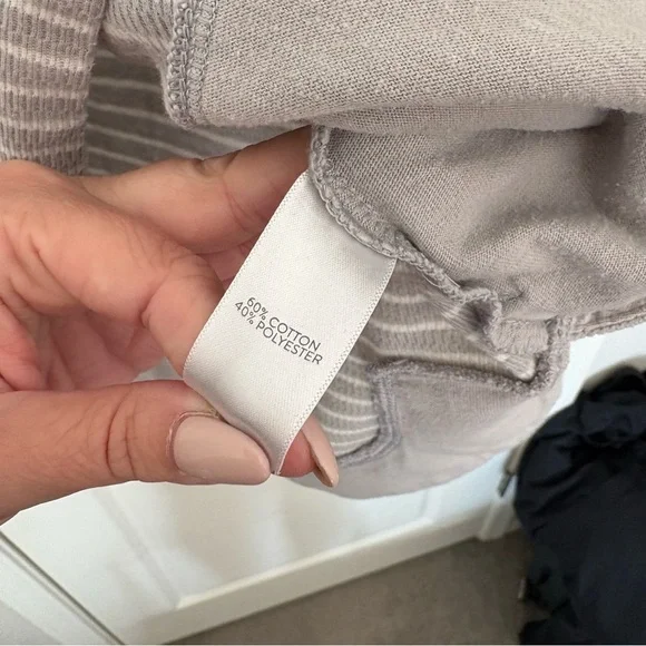 J.Jill Women’s Gray and White Striped Long Sleeve Top - Picture 5 of 6